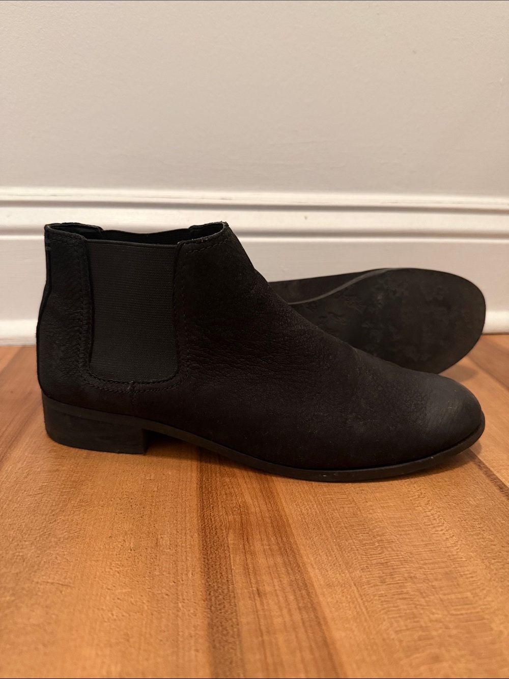 Frye Shoes | Frye Black Mallory Leather Chelsea Boots| Color: Black | Size 8M